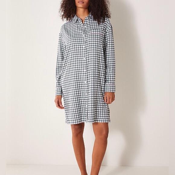 NWT Upay Preppy Green White Red Long Sleeve Country Club Dress women's Medium - Picture 1 of 8